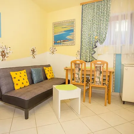 Apartamento One-bedroom In Porec/istrien 9924