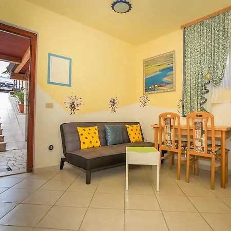 One-bedroom In Porec/istrien 9924