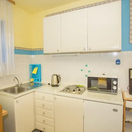 Daire One-bedroom In Porec/istrien 9924 *