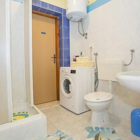 One-bedroom In Porec/istrien 9924 *